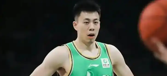 kaiyun-张镇麟离队居然是因为与杨鸣有矛盾，辽篮应该感谢这位颜值少帅