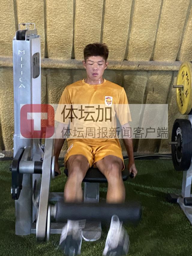 1668976777603078205.jpg 王鑫海自己加练.jpg